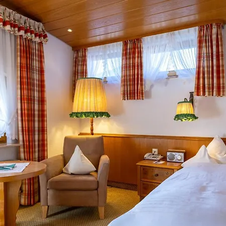 Dr Lohbeck Privathotel Sonne * Baiersbronn